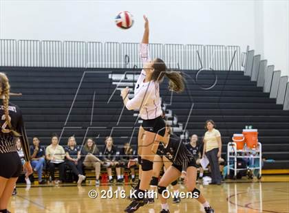 Thumbnail 1 in The Colony @ Creekview photogallery.