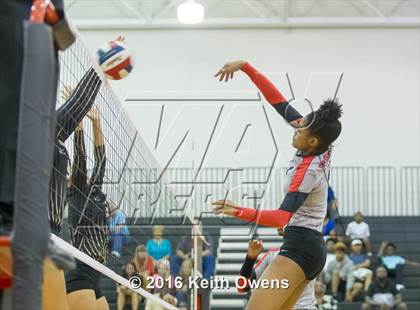 Thumbnail 3 in The Colony @ Creekview photogallery.