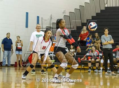 Thumbnail 3 in The Colony @ Creekview photogallery.