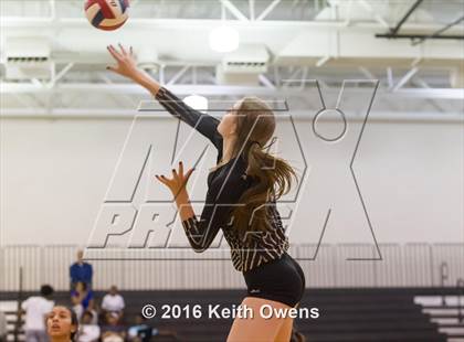 Thumbnail 3 in The Colony @ Creekview photogallery.