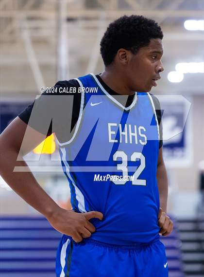 Thumbnail 2 in Eastern Hills vs. Corner Canyon (Holiday Hoopfest) photogallery.