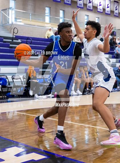 Thumbnail 3 in Eastern Hills vs. Corner Canyon (Holiday Hoopfest) photogallery.