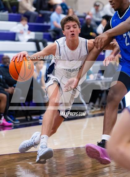 Thumbnail 2 in Eastern Hills vs. Corner Canyon (Holiday Hoopfest) photogallery.