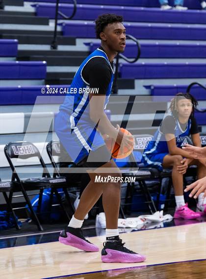 Thumbnail 1 in Eastern Hills vs. Corner Canyon (Holiday Hoopfest) photogallery.