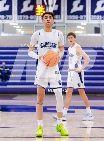 Thumbnail 2 in Eastern Hills vs. Corner Canyon (Holiday Hoopfest) photogallery.