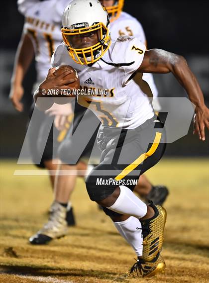 Thumbnail 1 in  Booneville vs. Harmony Grove (AAA 3A Quarterfinal) photogallery.