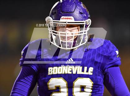 Thumbnail 2 in  Booneville vs. Harmony Grove (AAA 3A Quarterfinal) photogallery.