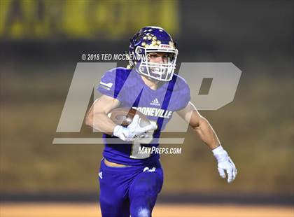 Thumbnail 3 in  Booneville vs. Harmony Grove (AAA 3A Quarterfinal) photogallery.