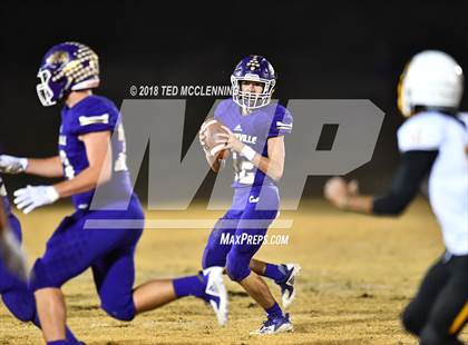 Thumbnail 2 in  Booneville vs. Harmony Grove (AAA 3A Quarterfinal) photogallery.