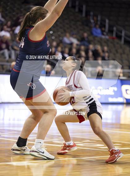 Thumbnail 3 in St. Henry vs Holy Cross (2024 9th Region Girls Basketball Tournament) photogallery.