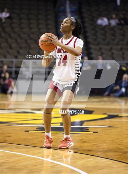 Thumbnail 3 in St. Henry vs Holy Cross (2024 9th Region Girls Basketball Tournament) photogallery.