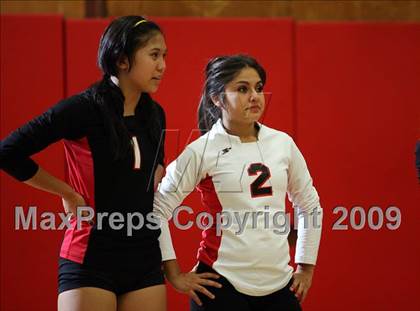 Thumbnail 3 in Notre Dame @ Salesian (CIF NorCal D4 Playoffs) photogallery.