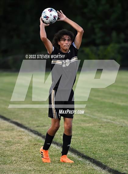 Thumbnail 1 in Enloe @ Knightdale photogallery.