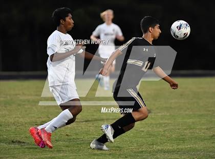 Thumbnail 1 in Enloe @ Knightdale photogallery.