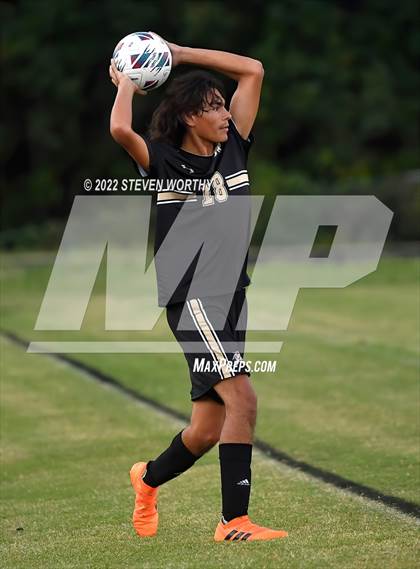 Thumbnail 1 in Enloe @ Knightdale photogallery.