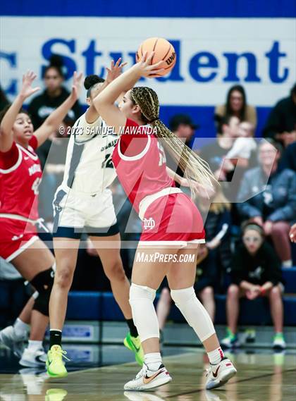 Thumbnail 3 in Sierra Canyon vs Mater Dei (CIF SS Open Division Regional Semifinal) photogallery.