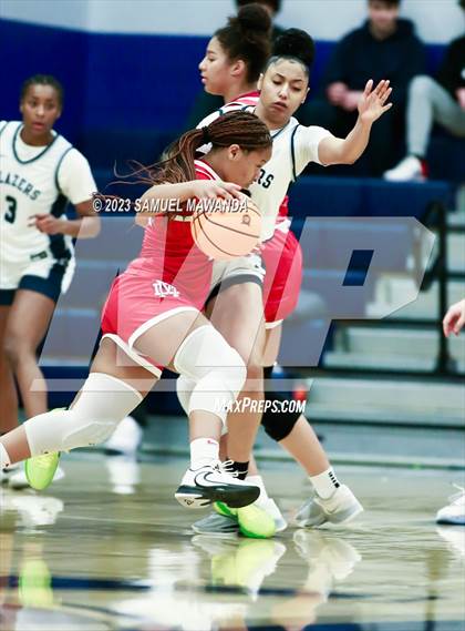 Thumbnail 1 in Sierra Canyon vs Mater Dei (CIF SS Open Division Regional Semifinal) photogallery.
