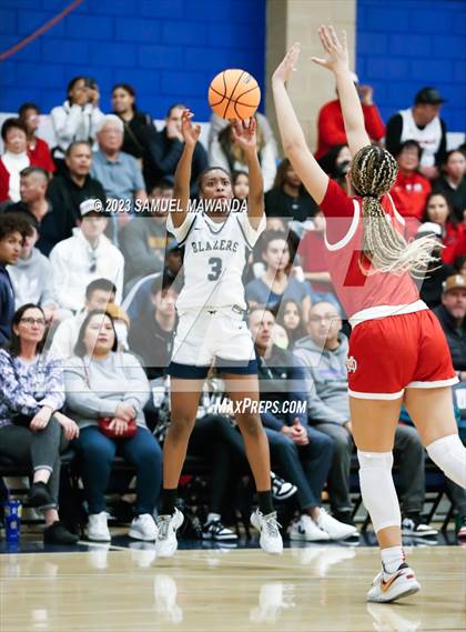Thumbnail 2 in Sierra Canyon vs Mater Dei (CIF SS Open Division Regional Semifinal) photogallery.