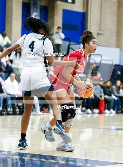 Thumbnail 2 in Sierra Canyon vs Mater Dei (CIF SS Open Division Regional Semifinal) photogallery.