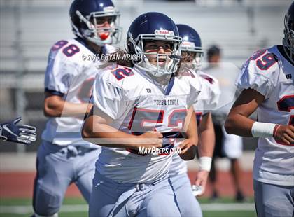 Thumbnail 3 in Valencia vs. Yorba Linda photogallery.