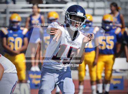Thumbnail 1 in Valencia vs. Yorba Linda photogallery.