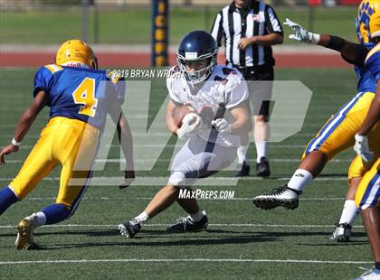 Thumbnail 3 in Valencia vs. Yorba Linda photogallery.