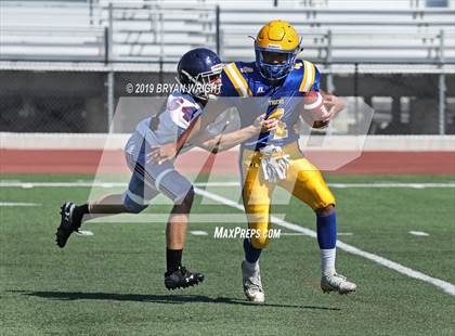 Thumbnail 2 in Valencia vs. Yorba Linda photogallery.