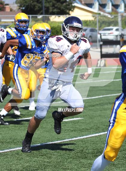 Thumbnail 1 in Valencia vs. Yorba Linda photogallery.