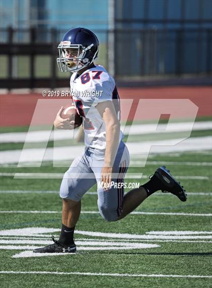 Thumbnail 2 in Valencia vs. Yorba Linda photogallery.