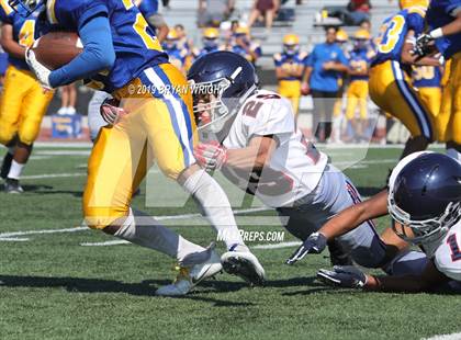 Thumbnail 3 in Valencia vs. Yorba Linda photogallery.