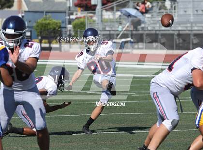 Thumbnail 1 in Valencia vs. Yorba Linda photogallery.