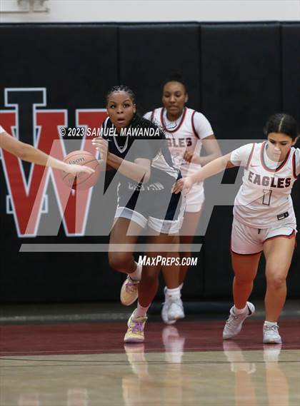 Thumbnail 2 in Sierra Canyon vs Brentwood School (Harvard-Westlake Tournament) photogallery.