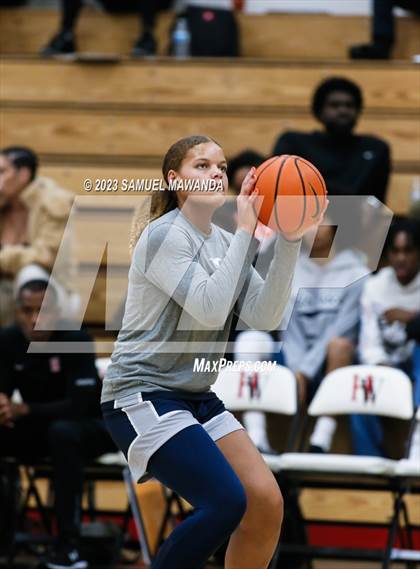 Thumbnail 1 in Sierra Canyon vs Brentwood School (Harvard-Westlake Tournament) photogallery.