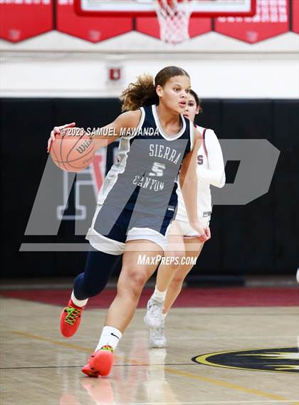 Thumbnail 2 in Sierra Canyon vs Brentwood School (Harvard-Westlake Tournament) photogallery.