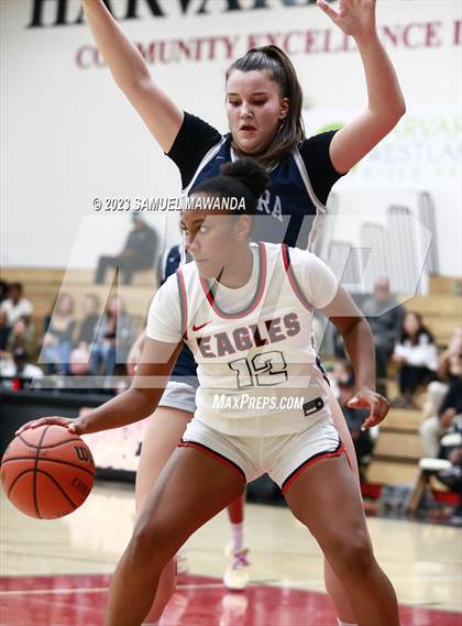 Thumbnail 3 in Sierra Canyon vs Brentwood School (Harvard-Westlake Tournament) photogallery.