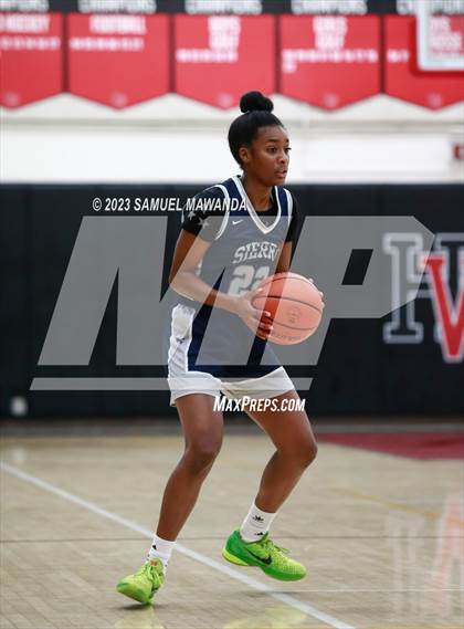 Thumbnail 1 in Sierra Canyon vs Brentwood School (Harvard-Westlake Tournament) photogallery.