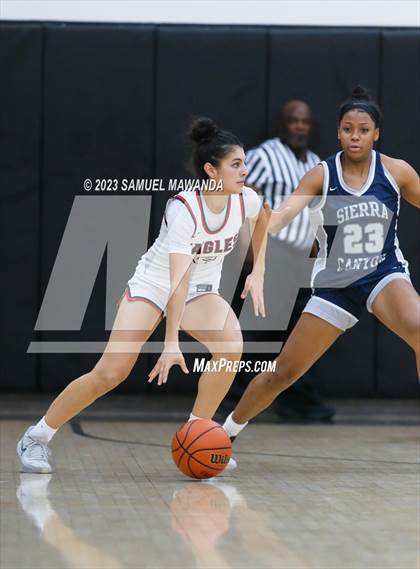 Thumbnail 1 in Sierra Canyon vs Brentwood School (Harvard-Westlake Tournament) photogallery.
