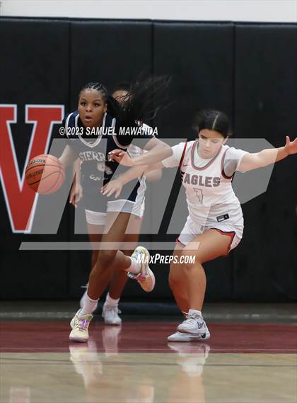 Thumbnail 1 in Sierra Canyon vs Brentwood School (Harvard-Westlake Tournament) photogallery.