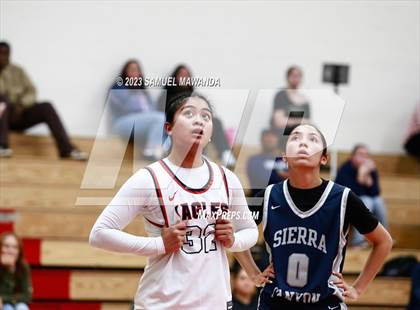 Thumbnail 2 in Sierra Canyon vs Brentwood School (Harvard-Westlake Tournament) photogallery.