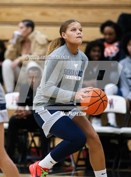 Thumbnail 3 in Sierra Canyon vs Brentwood School (Harvard-Westlake Tournament) photogallery.