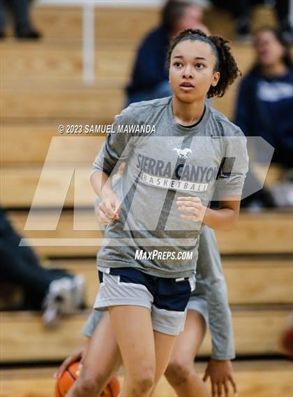 Thumbnail 3 in Sierra Canyon vs Brentwood School (Harvard-Westlake Tournament) photogallery.
