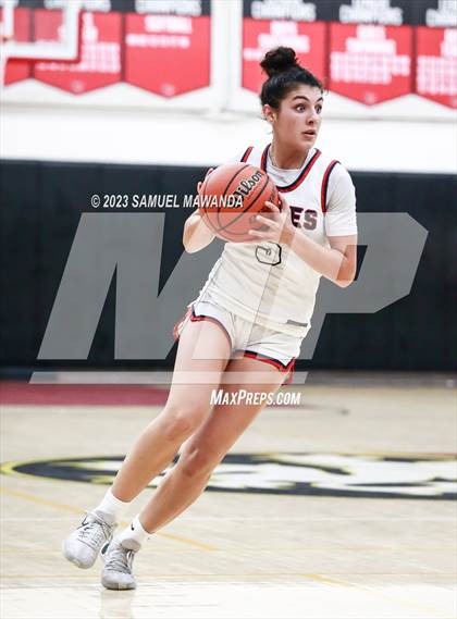 Thumbnail 3 in Sierra Canyon vs Brentwood School (Harvard-Westlake Tournament) photogallery.