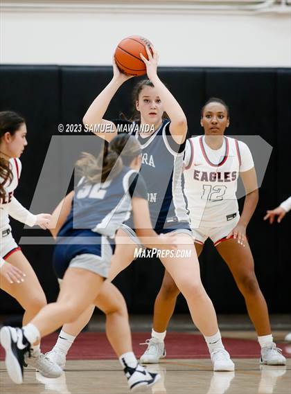 Thumbnail 3 in Sierra Canyon vs Brentwood School (Harvard-Westlake Tournament) photogallery.