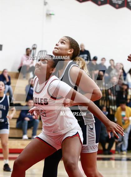 Thumbnail 2 in Sierra Canyon vs Brentwood School (Harvard-Westlake Tournament) photogallery.