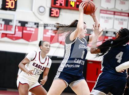 Thumbnail 2 in Sierra Canyon vs Brentwood School (Harvard-Westlake Tournament) photogallery.