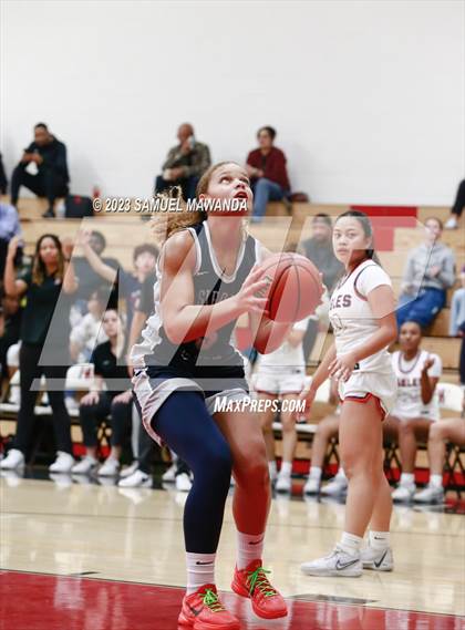 Thumbnail 3 in Sierra Canyon vs Brentwood School (Harvard-Westlake Tournament) photogallery.