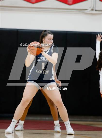 Thumbnail 1 in Sierra Canyon vs Brentwood School (Harvard-Westlake Tournament) photogallery.