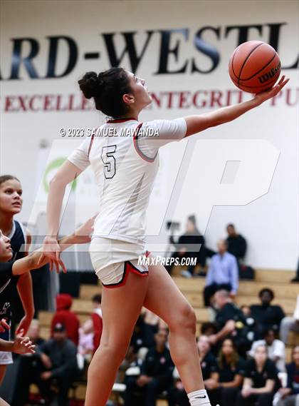 Thumbnail 3 in Sierra Canyon vs Brentwood School (Harvard-Westlake Tournament) photogallery.