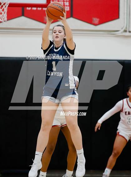 Thumbnail 1 in Sierra Canyon vs Brentwood School (Harvard-Westlake Tournament) photogallery.