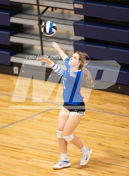 Thumbnail 3 in Veterans vs Northside photogallery.